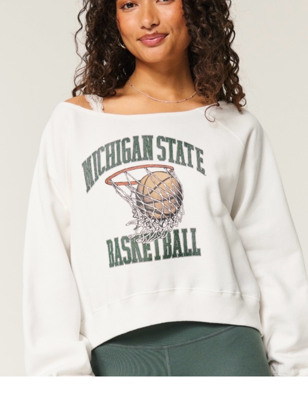 🧡💚🤍 Hollister Off Shoulder Michigan State Basketball Sweatshirt